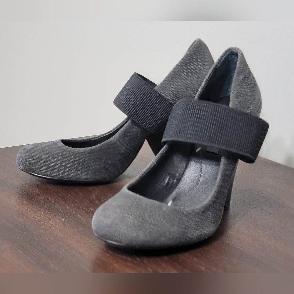 BCBGMAXAZRIA Black/Gray Mary Jane Wedge Block Pumps Women's Size 8B - Picture 9 of 15